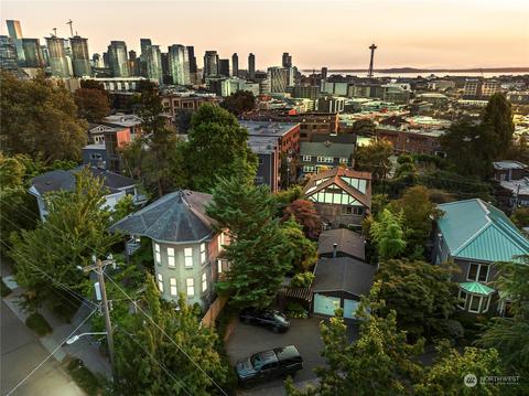1009 Summit Ave E, Seattle, WA 98102 photo 2