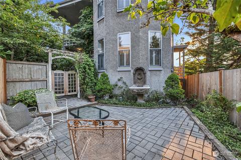 1009 Summit Ave E, Seattle, WA 98102 photo 37