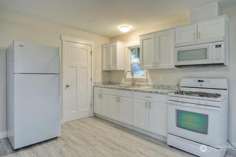 608 Deeded Ln SW, Orting, WA 98360 photo 21