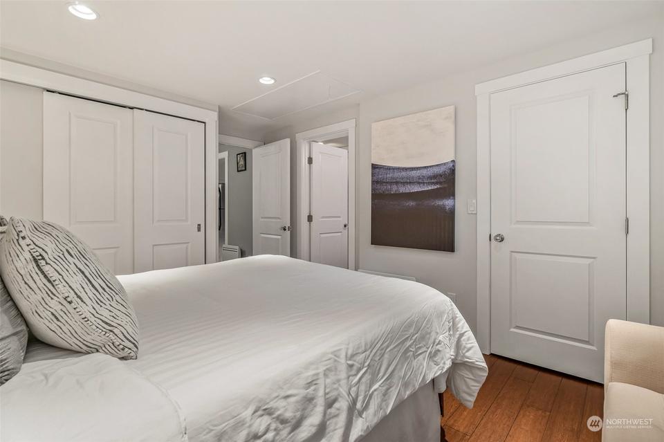  2022 137th St, Seattle, WA 98125 photo 20