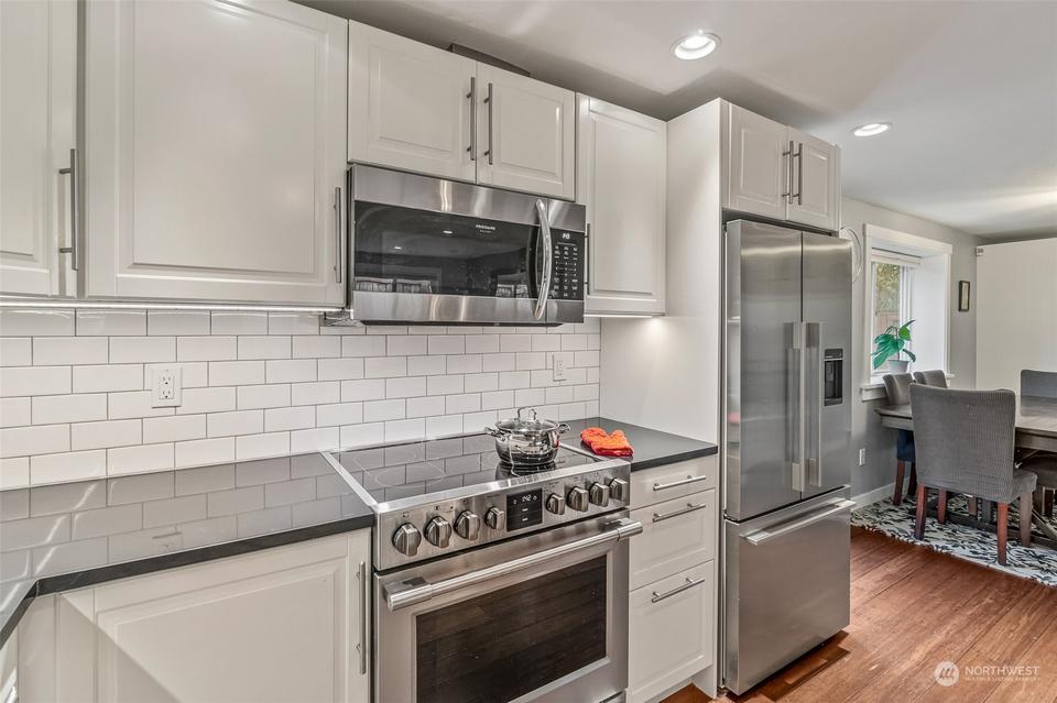  2022 137th St, Seattle, WA 98125 photo 16