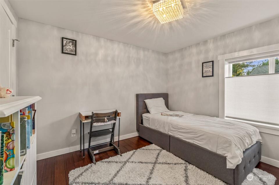  2022 137th St, Seattle, WA 98125 photo 24