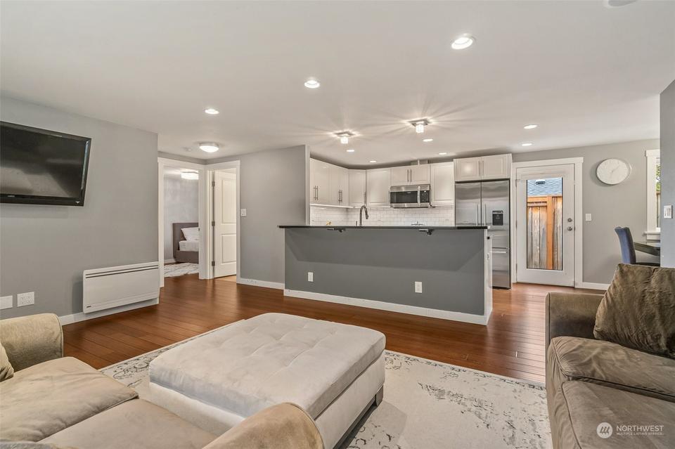  2022 137th St, Seattle, WA 98125 photo 6