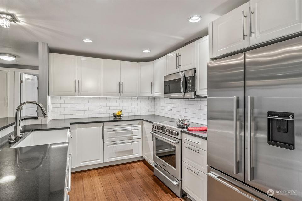  2022 137th St, Seattle, WA 98125 photo 12