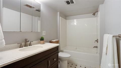 1013 E Maclyn St, Kent, WA 98030 photo 26
