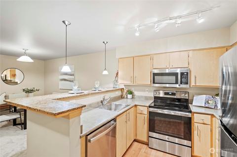 10709 Valley View Rd #B302, Bothell, WA 98011 photo 8