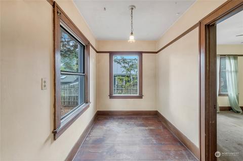 6736 3rd Ave NW, Seattle, WA 98117 photo 8