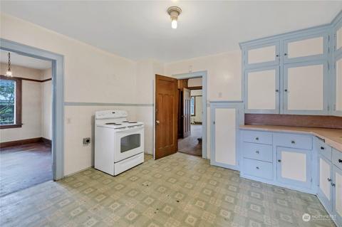 6736 3rd Ave NW, Seattle, WA 98117 photo 9
