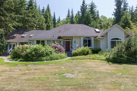305 Sunny View Dr, Sequim, WA 98382