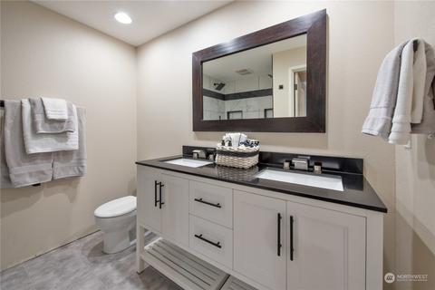18813 95th Ave NE, Bothell, WA 98011 photo 13