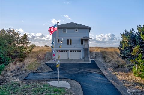 29201 H St, Ocean Park, WA 98640