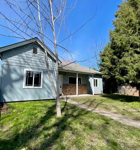 313 E Cherry St, Walla Walla, WA 99362