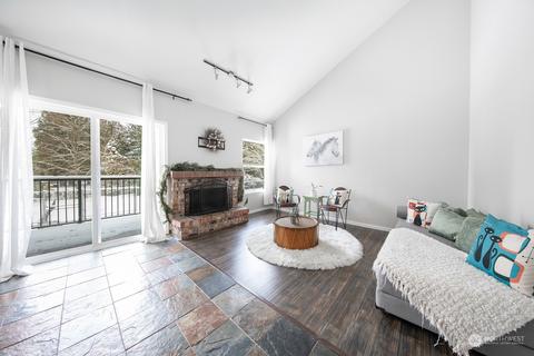 820 E Cady Rd #D204, Everett, WA 98203 photo 2