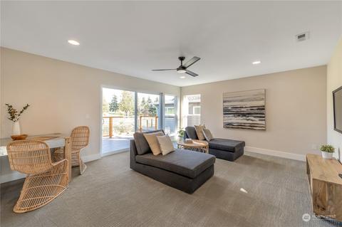 425 Rockefeller Ave, Everett, WA 98201 photo 27