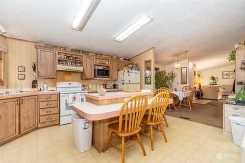 400 W Walnut St, Winlock, WA 98596 photo 9