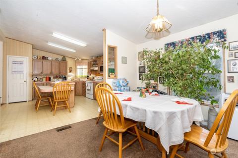 400 W Walnut St, Winlock, WA 98596 photo 10