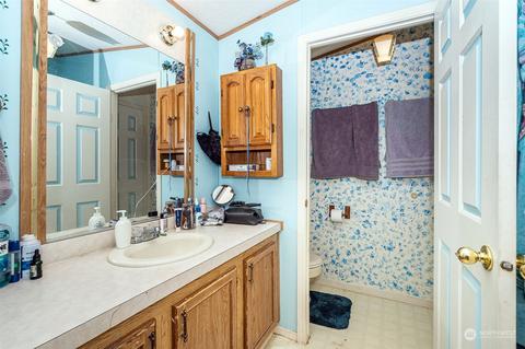 400 W Walnut St, Winlock, WA 98596 photo 16