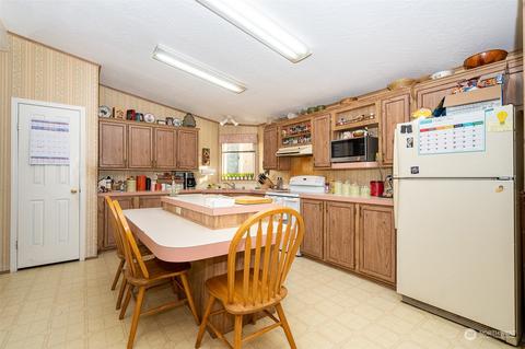 400 W Walnut St, Winlock, WA 98596 photo 11