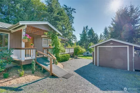 5238 Bounty Loop, Freeland, WA 98249
