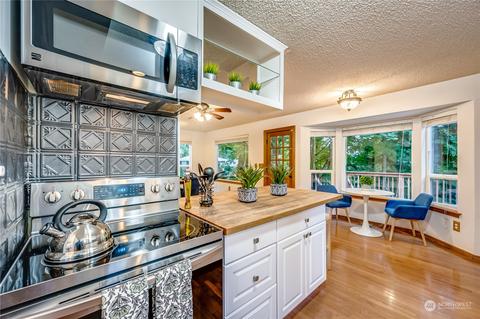 12829 NE 185th Ct, Bothell, WA 98011 photo 8