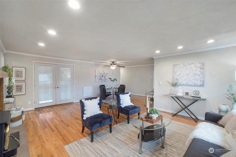 7204 Highland Dr, Everett, WA 98203 photo 3
