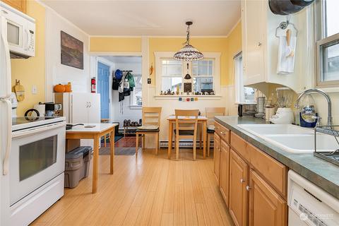 3503 Oakes Ave, Everett, WA 98201 photo 4