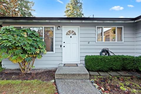 10617 Beardslee Pl, Bothell, WA 98011 photo 3