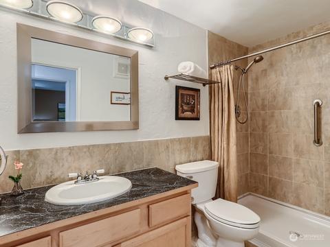 425 45th St SW #203, Everett, WA 98203 photo 13