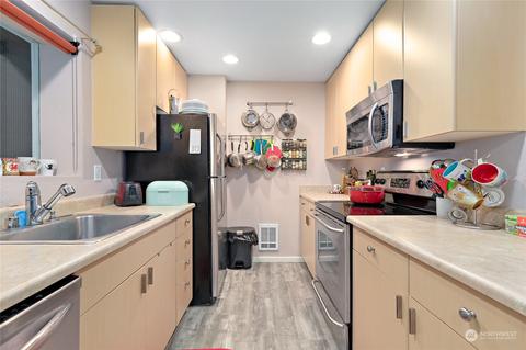 16101 Bothell Everett Hwy #B102, Mill Creek, WA 98012 photo 6