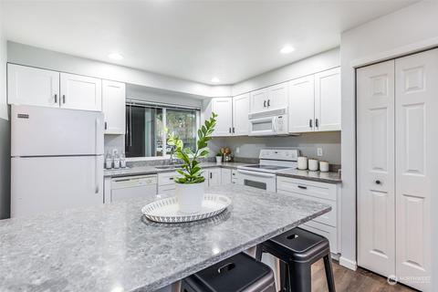 2201 192nd St SE #K1, Bothell, WA 98012 photo 4