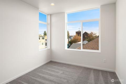 604 N 43rd St, Seattle, WA 98103 photo 14