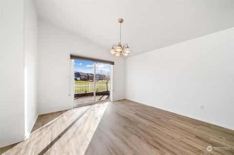 318 Oak St SW, Orting, WA 98360 photo 9