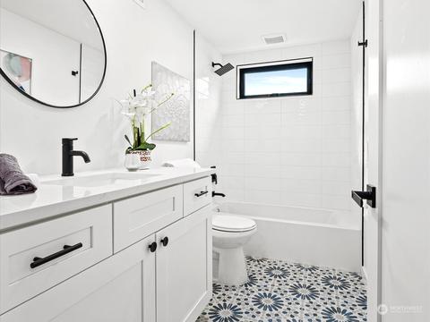 3302 E Pine St, Seattle, WA 98122 photo 22