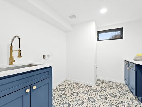 3302 E Pine St, Seattle, WA 98122 photo 23