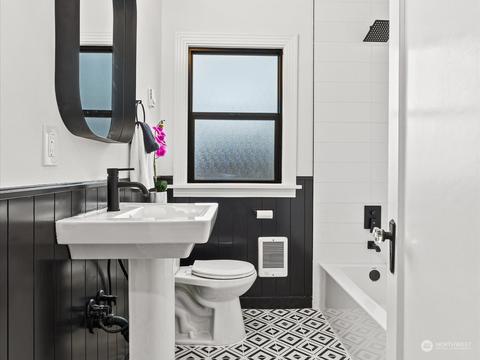 3302 E Pine St, Seattle, WA 98122 photo 12