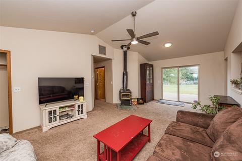 546 N Priest Rd, Sequim, WA 98382 photo 5