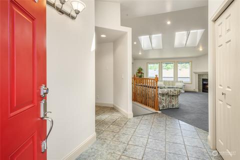 5009 Seahurst Ave, Everett, WA 98203 photo 2
