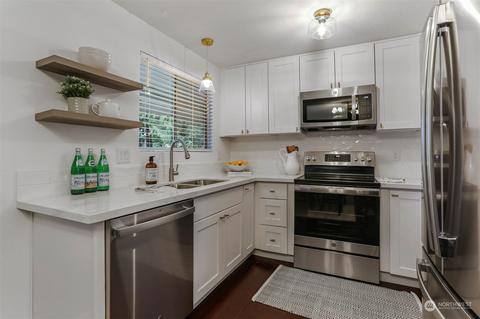 9908 NE 190th St #D, Bothell, WA 98011 photo 14