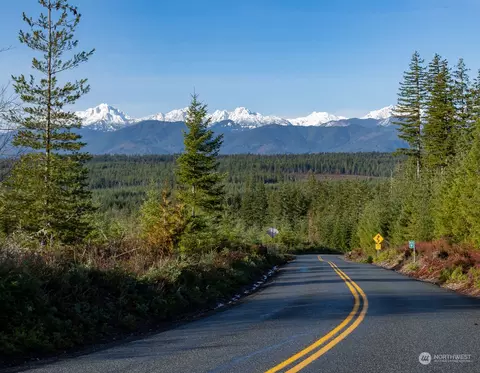 999 Bear Creek - Dewatto Rd, Seabeck, WA 98588
