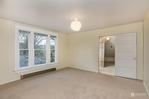 4533 Eastern Ave N, Seattle, WA 98103 photo 2