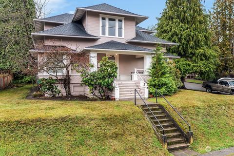 4533 Eastern Ave N, Seattle, WA 98103 photo 1