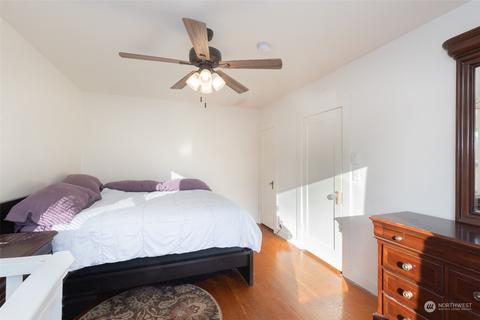 2215 Pinehurst Ave, Everett, WA 98203 photo 8