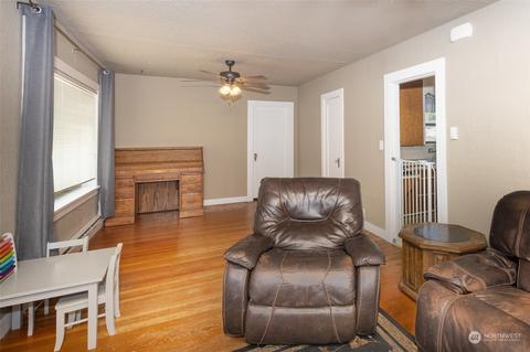 2215 Pinehurst Ave, Everett, WA 98203 photo 4