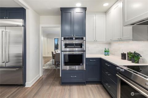 2059 E Crescent Dr, Seattle, WA 98112 photo 11