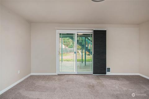 817 Glen Oaks Dr E, Spanaway, WA 98387 photo 24