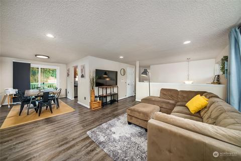 817 Glen Oaks Dr E, Spanaway, WA 98387 photo 6