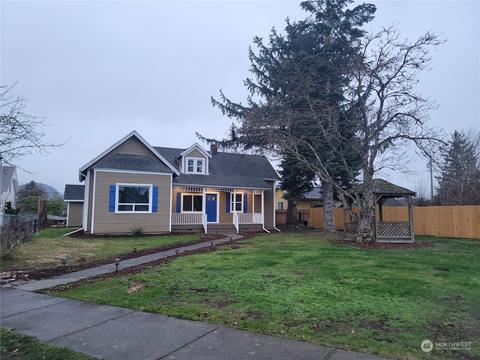 1131 Porter St, Enumclaw, WA 98022 photo 2