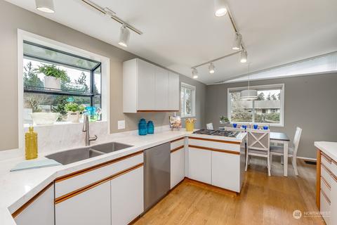 5021 Crest Ln, Everett, WA 98203 photo 9