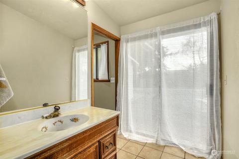 12006 Alexander Rd, Everett, WA 98204 photo 16