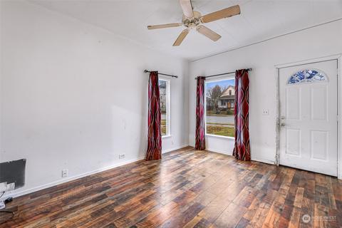 1909 Rockefeller Ave, Everett, WA 98201 photo 4